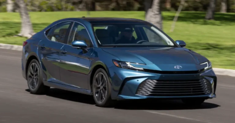 2025 Toyota Camry Hybrid